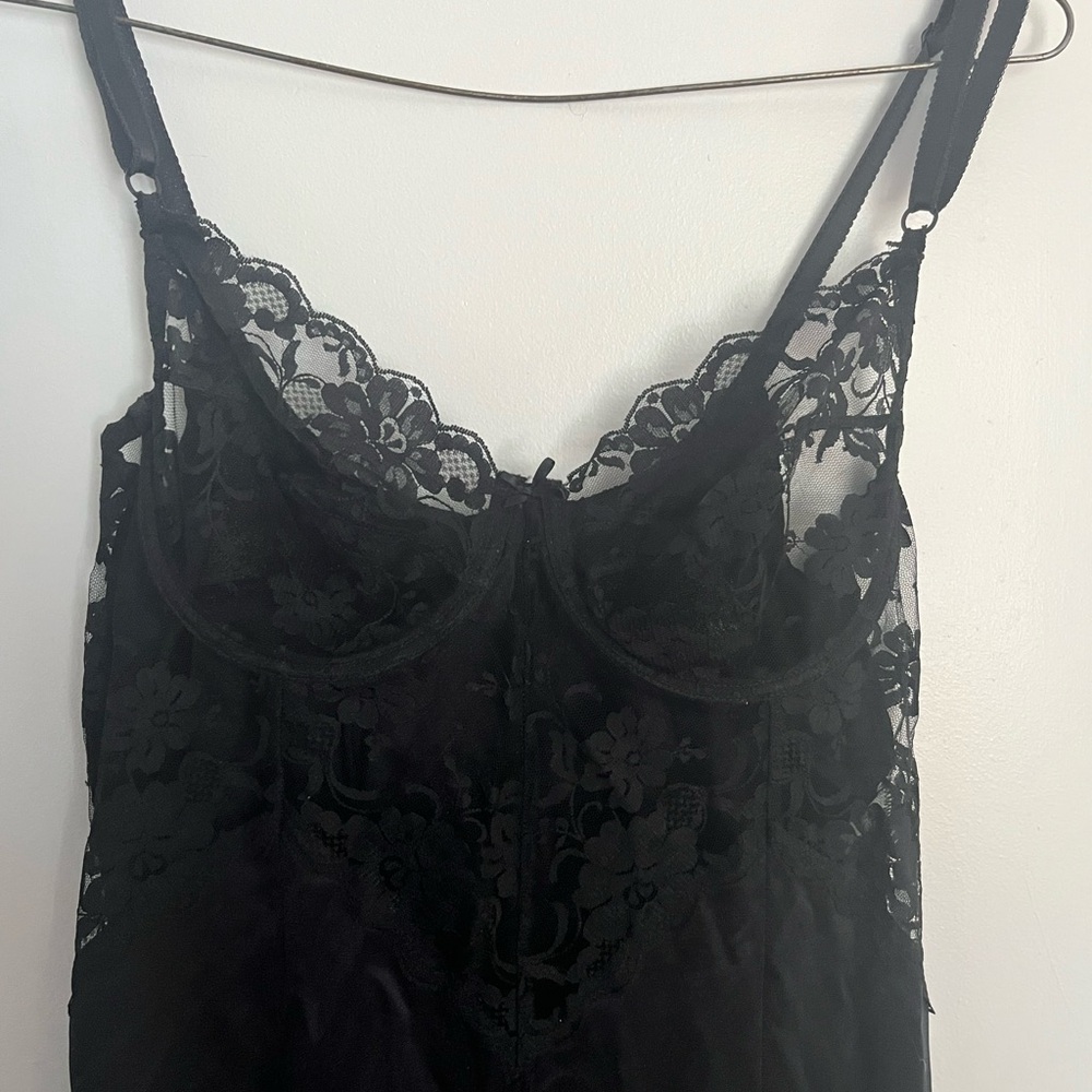 Vintage lace black slip - Picture 2 of 3